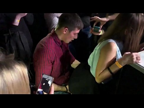 ❤️ ការរួមភេទពិតប្រាកដនៅក្នុងក្លឹបរាត្រីរុស្ស៊ី។ ក្មេងស្រីជនជាតិរុស្សីអាយុ១៨ឆ្នាំម្នាក់ត្រូវរន្ធគូថ និងទ្វាមាសរួមភេទក្នុងក្លឹបរាត្រី រឿងអាសអាភាស នៅ km.xlxxporno.ru ️❤